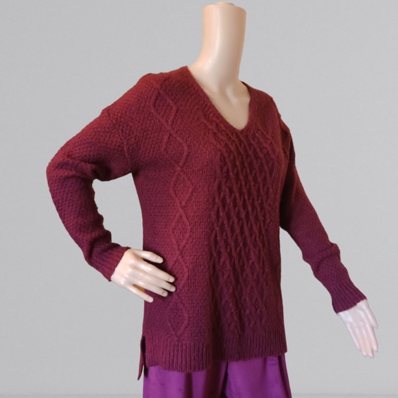 Suzy Shier Women's Burgundy Oversized V-neck Cable Knit Sweater - Picture 3 of 16